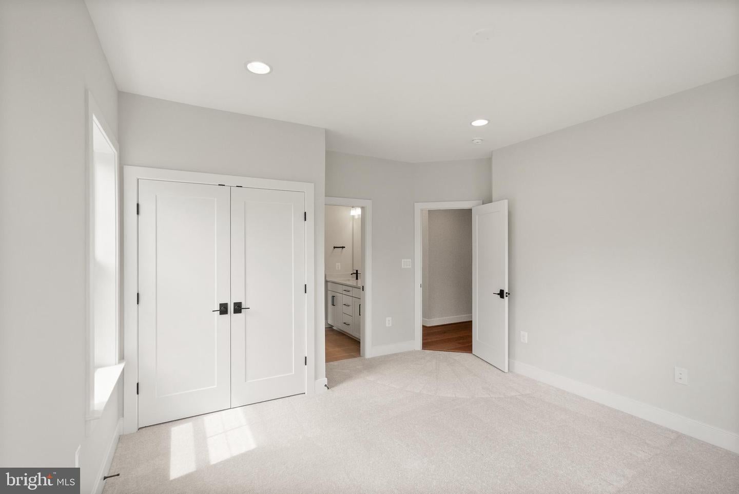 Falls Church, Virginia, 22046, United States, 7 Bedrooms Bedrooms, ,7 BathroomsBathrooms,Residential,Active,1798016
