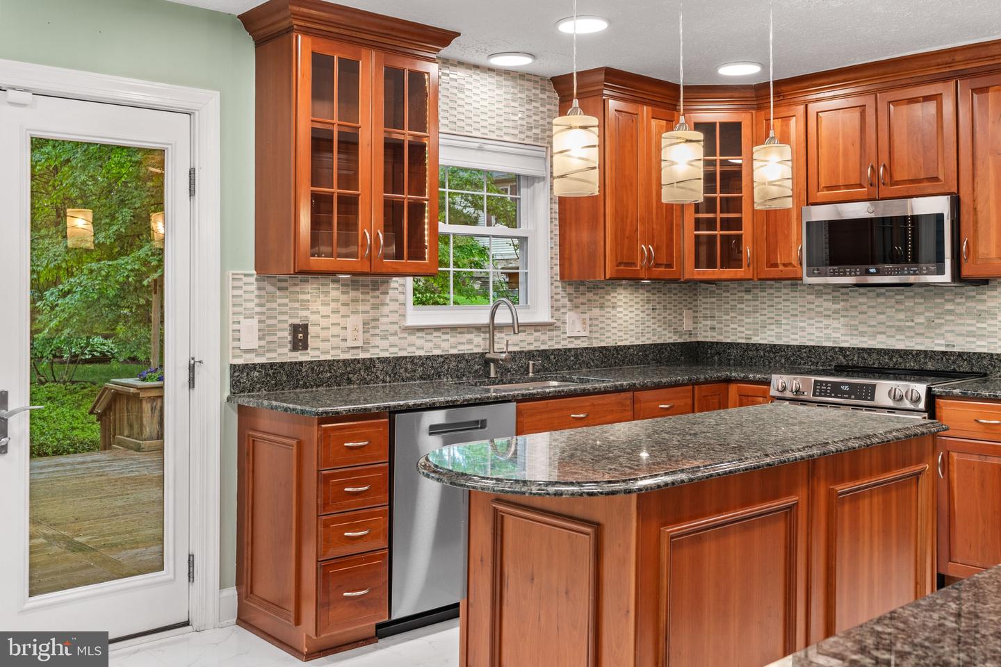 Reston, Virginia, 20191, United States, 3 Bedrooms Bedrooms, ,3 BathroomsBathrooms,Residential,Active,2044995