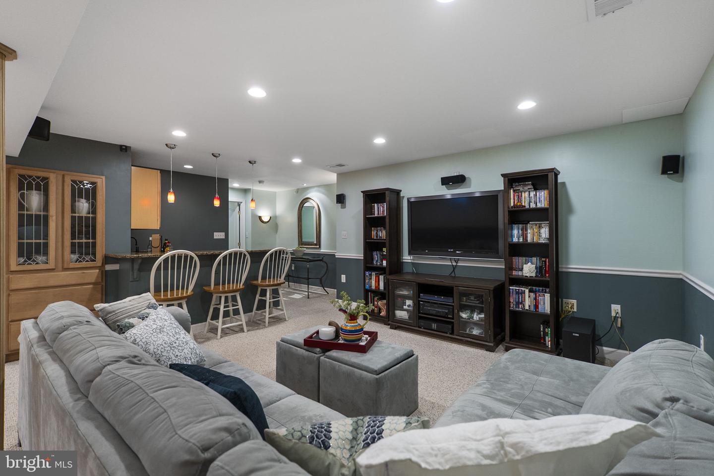 Poolesville, Maryland, 20837, United States, 4 Bedrooms Bedrooms, ,5 BathroomsBathrooms,Residential,Active,2052019
