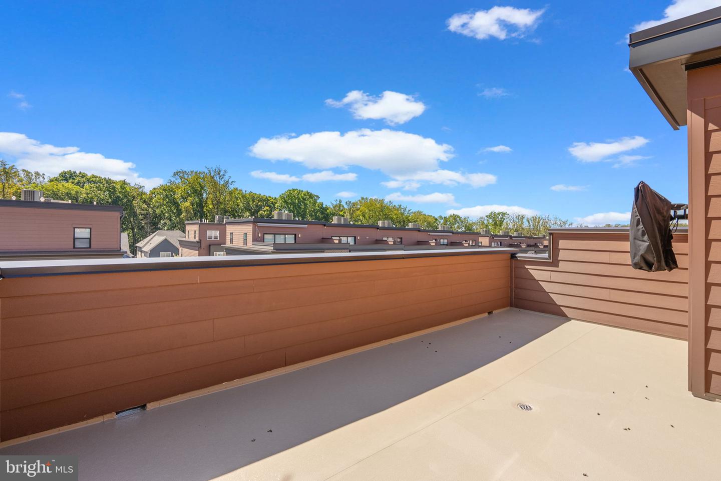 Rockville, Maryland, 20852, United States, 5 Bedrooms Bedrooms, ,5 BathroomsBathrooms,Residential,Active,1954009