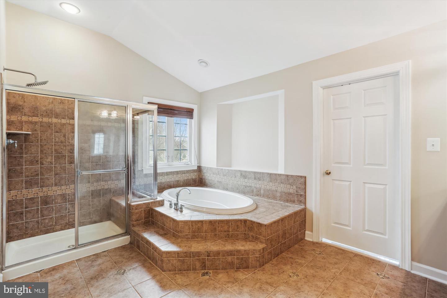 Frederick, Maryland, 21704, United States, 6 Bedrooms Bedrooms, ,4 BathroomsBathrooms,Residential,Active,1884907