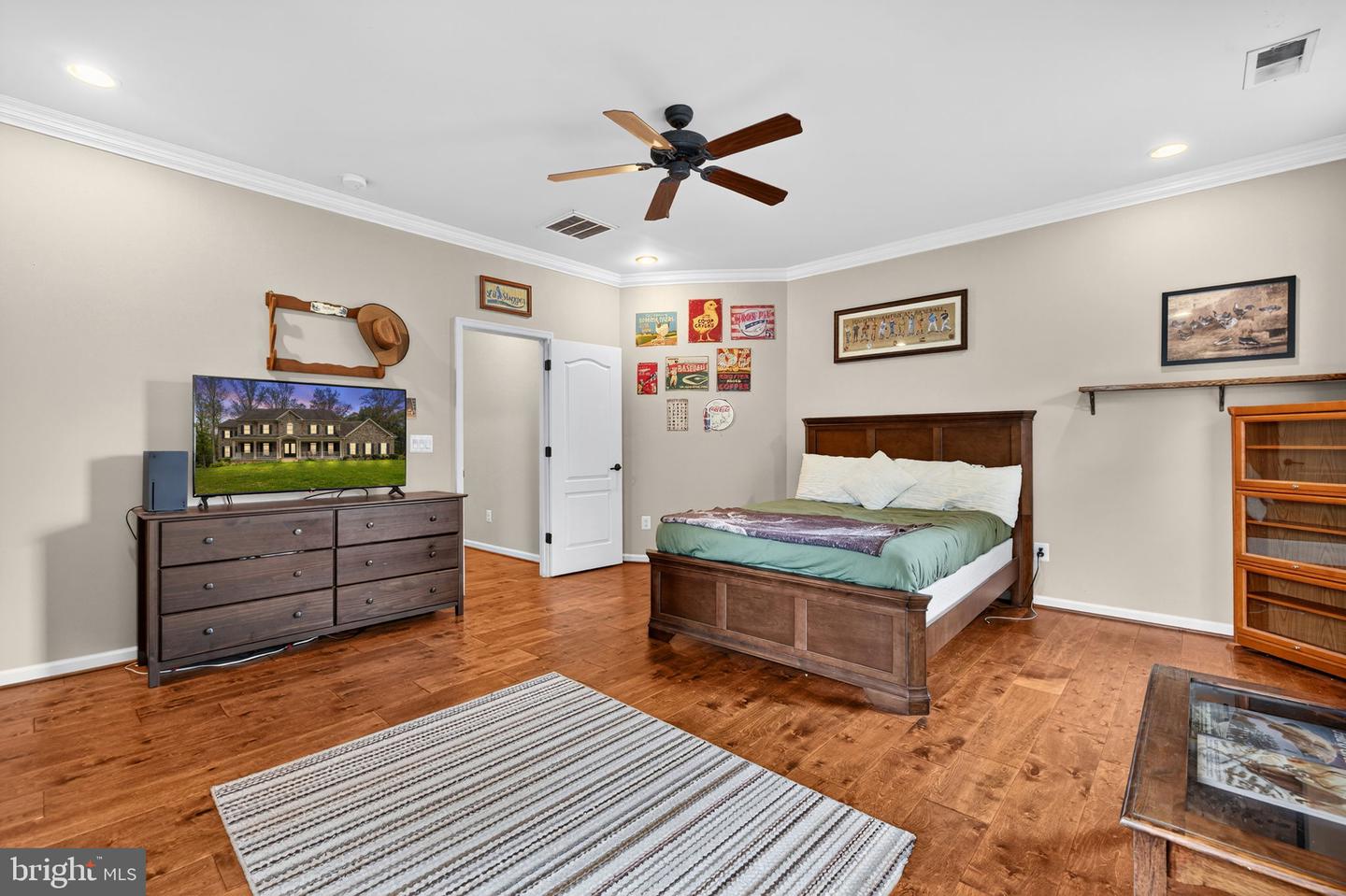 Ashburn, Virginia, 20148, United States, 5 Bedrooms Bedrooms, ,6 BathroomsBathrooms,Residential,Active,1952301