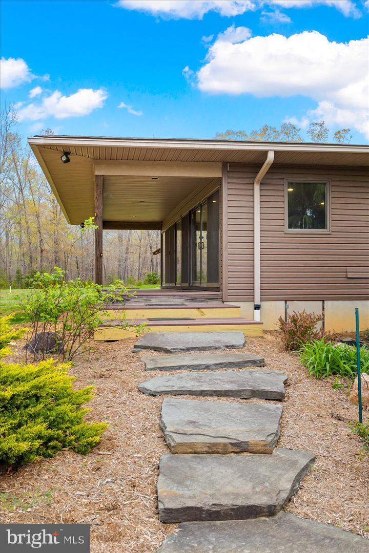 Rhoadesville, Virginia, 22542, United States, 3 Bedrooms Bedrooms, ,3 BathroomsBathrooms,Residential,Active,1769999