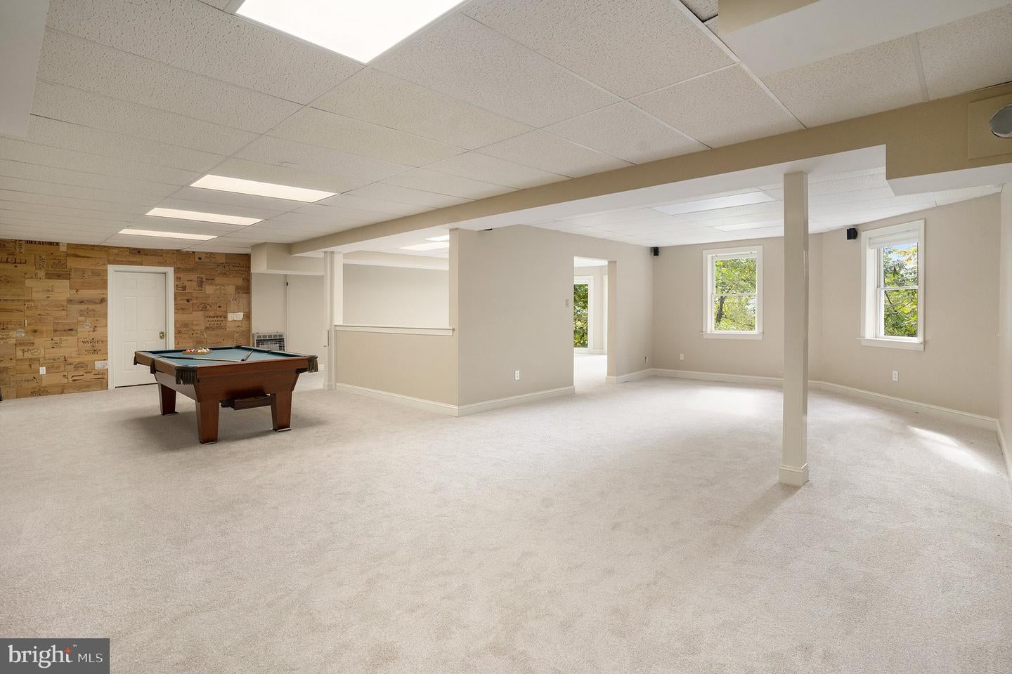 Sellersville, Pennsylvania, 18960, United States, 10 Bedrooms Bedrooms, ,7 BathroomsBathrooms,Residential,Active,1965847