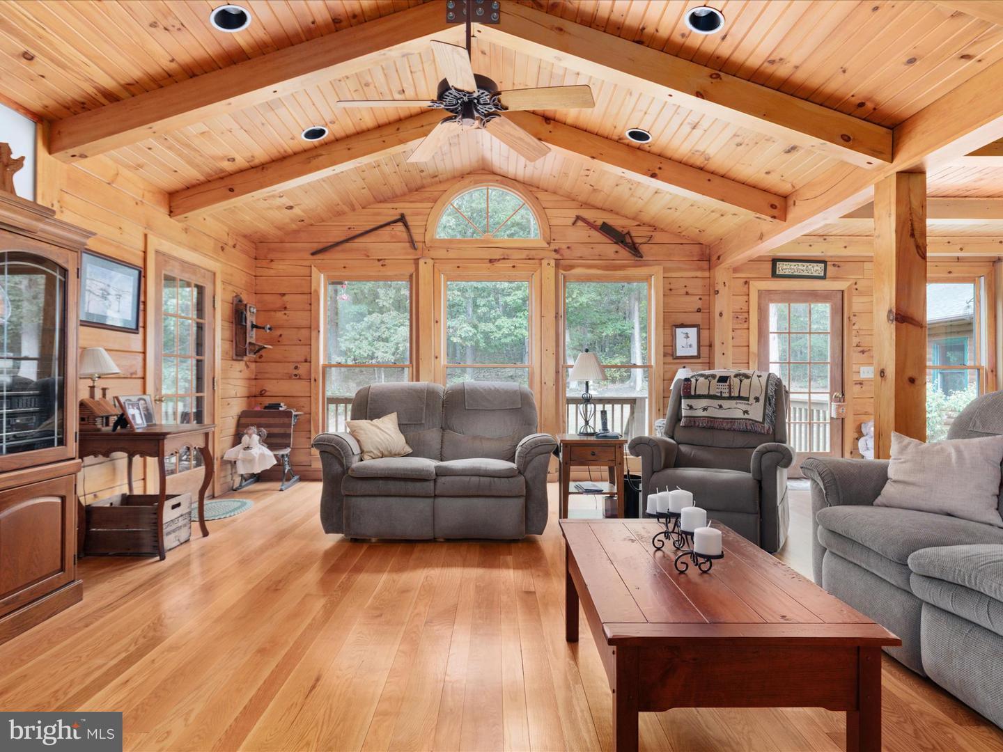 Winchester, Virginia, 22603, United States, 4 Bedrooms Bedrooms, ,4 BathroomsBathrooms,Residential,Active,1943761