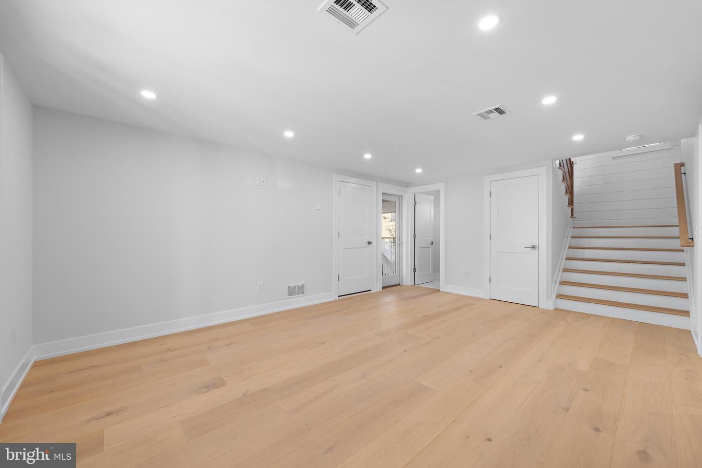 Long Beach Township, New Jersey, 08008, United States, 6 Bedrooms Bedrooms, ,6 BathroomsBathrooms,Residential,Active,1927658