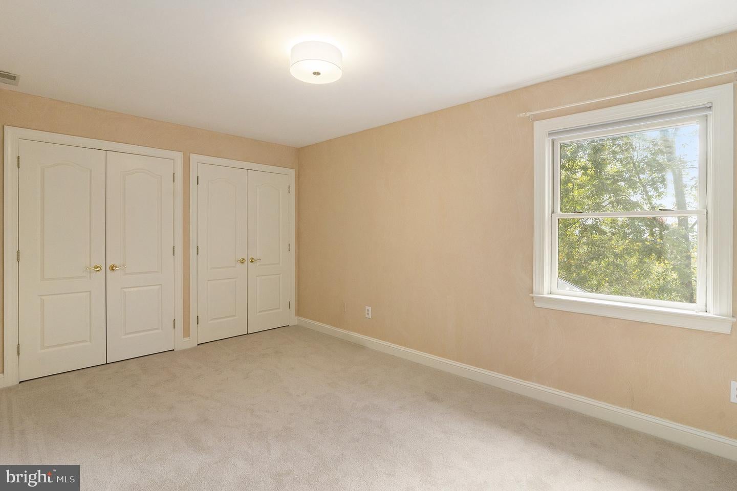 Sellersville, Pennsylvania, 18960, United States, 10 Bedrooms Bedrooms, ,7 BathroomsBathrooms,Residential,Active,1965847