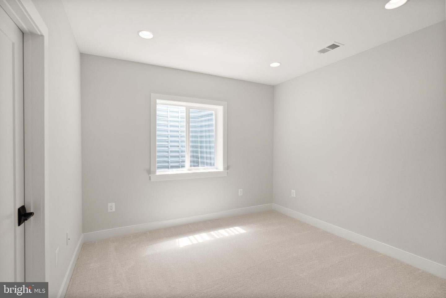 Falls Church, Virginia, 22046, United States, 7 Bedrooms Bedrooms, ,7 BathroomsBathrooms,Residential,Active,1798016