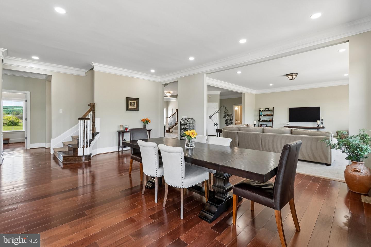 Leesburg, Virginia, 20176, United States, 4 Bedrooms Bedrooms, ,7 BathroomsBathrooms,Residential,Active,2045788