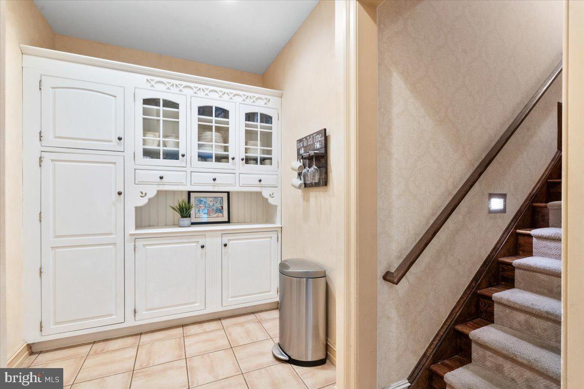 Frederick, Maryland, 21702, United States, 5 Bedrooms Bedrooms, ,8 BathroomsBathrooms,Residential,Active,2002354