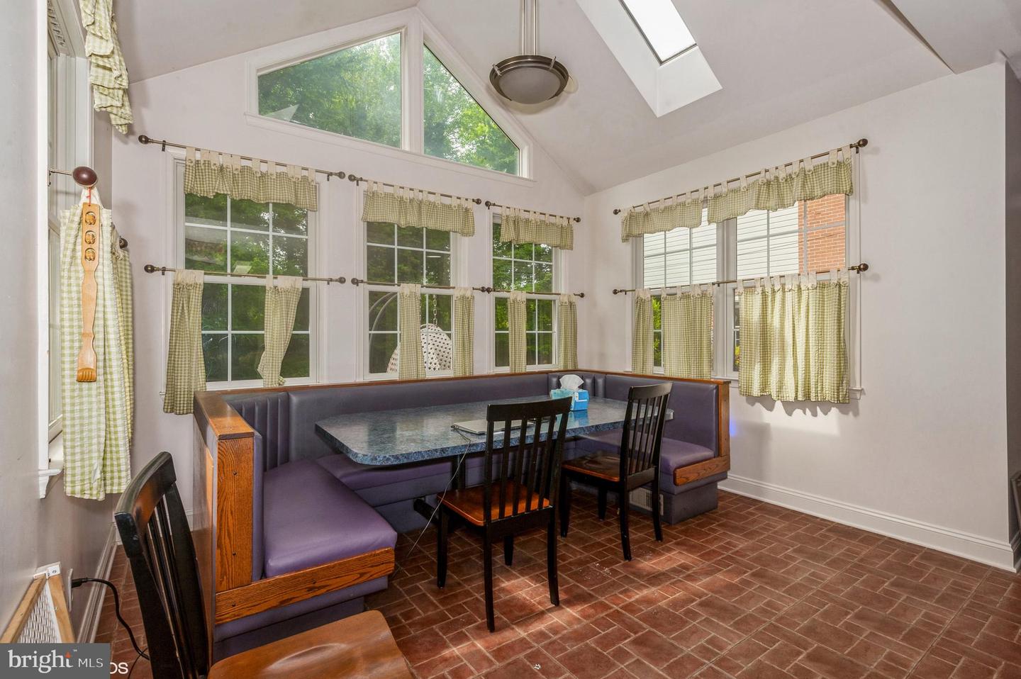 Pikesville, Maryland, 21208, United States, ,6 BathroomsBathrooms,Residential,Pending,1702885