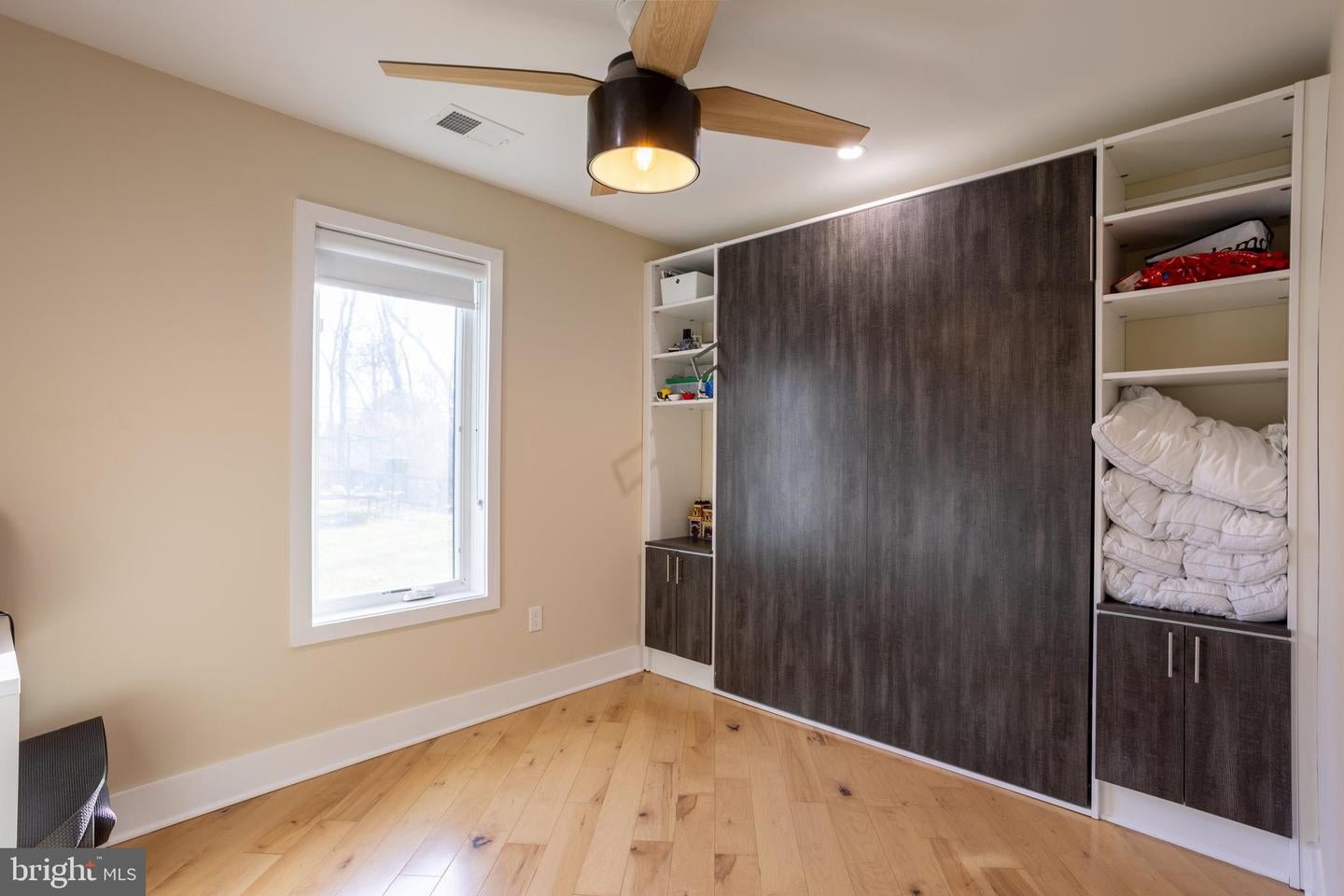 Pikesville, Maryland, 21208, United States, 6 Bedrooms Bedrooms, ,5 BathroomsBathrooms,Residential,Active,2010580