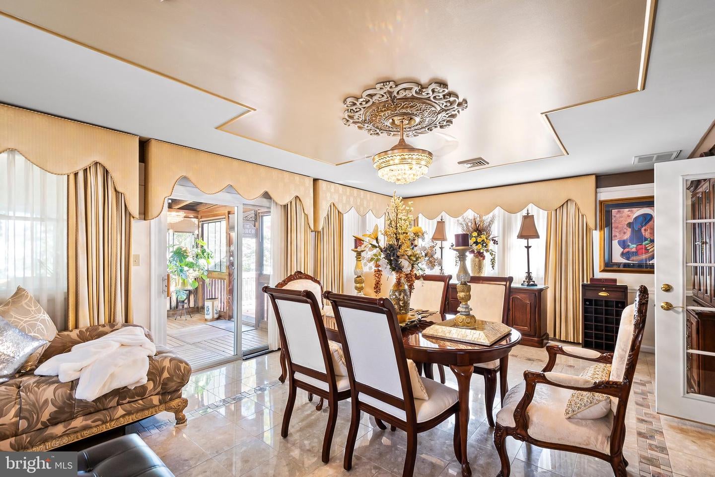 Annandale, Virginia, 22003, United States, 4 Bedrooms Bedrooms, ,3 BathroomsBathrooms,Residential,Active,1969677