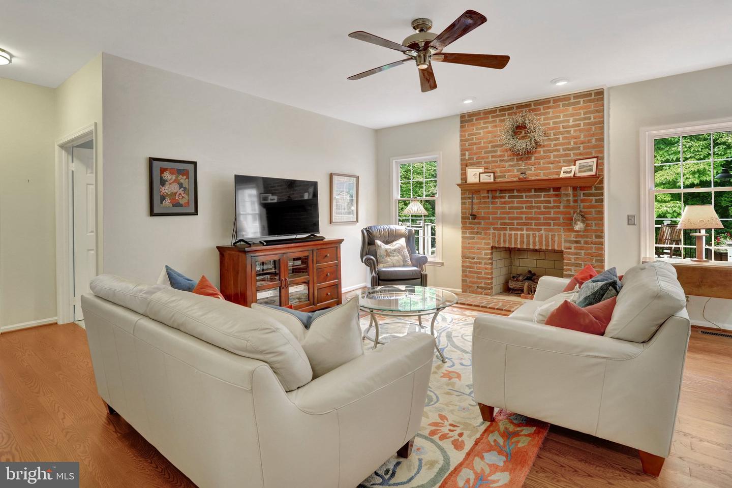 Lorton, Virginia, 22079, United States, 4 Bedrooms Bedrooms, ,4 BathroomsBathrooms,Residential,Active,2045767