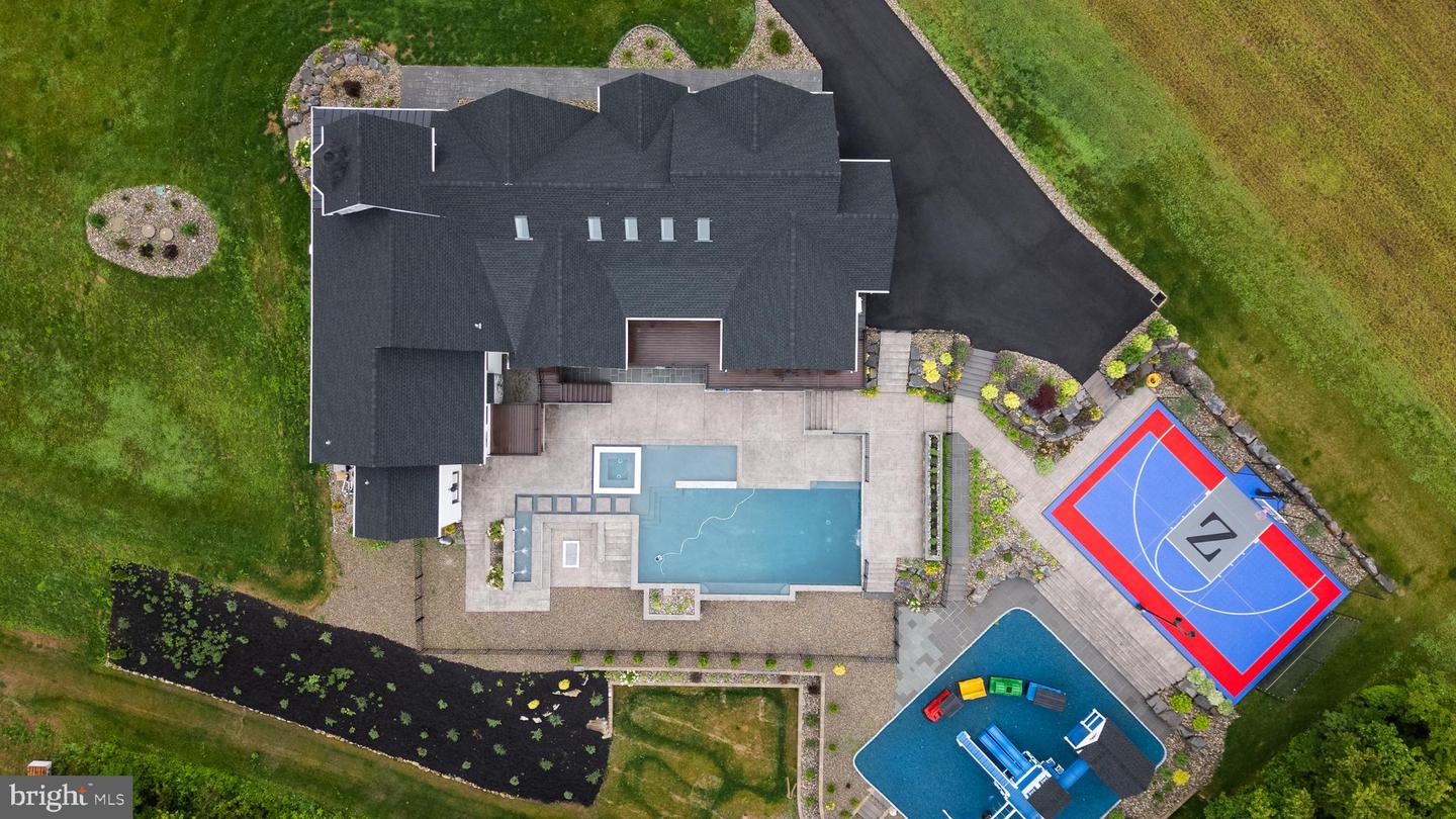 Kutztown, Pennsylvania, 19530, United States, 6 Bedrooms Bedrooms, ,5 BathroomsBathrooms,Residential,Active,1968418