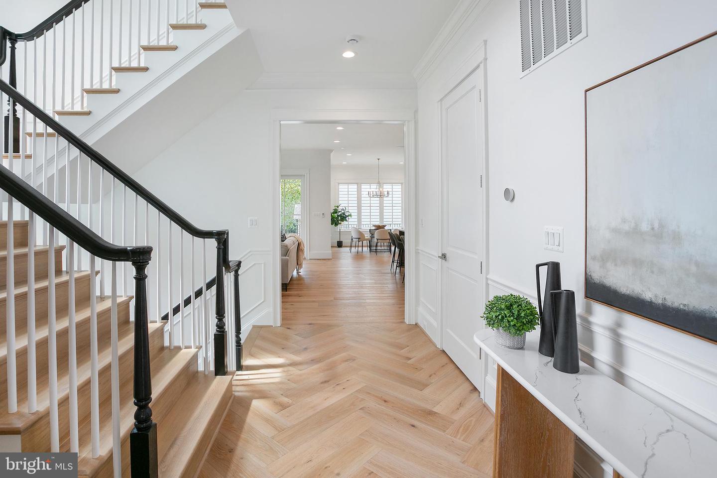 Arlington, Virginia, 22201, United States, 7 Bedrooms Bedrooms, ,8 BathroomsBathrooms,Residential,Active,1944105