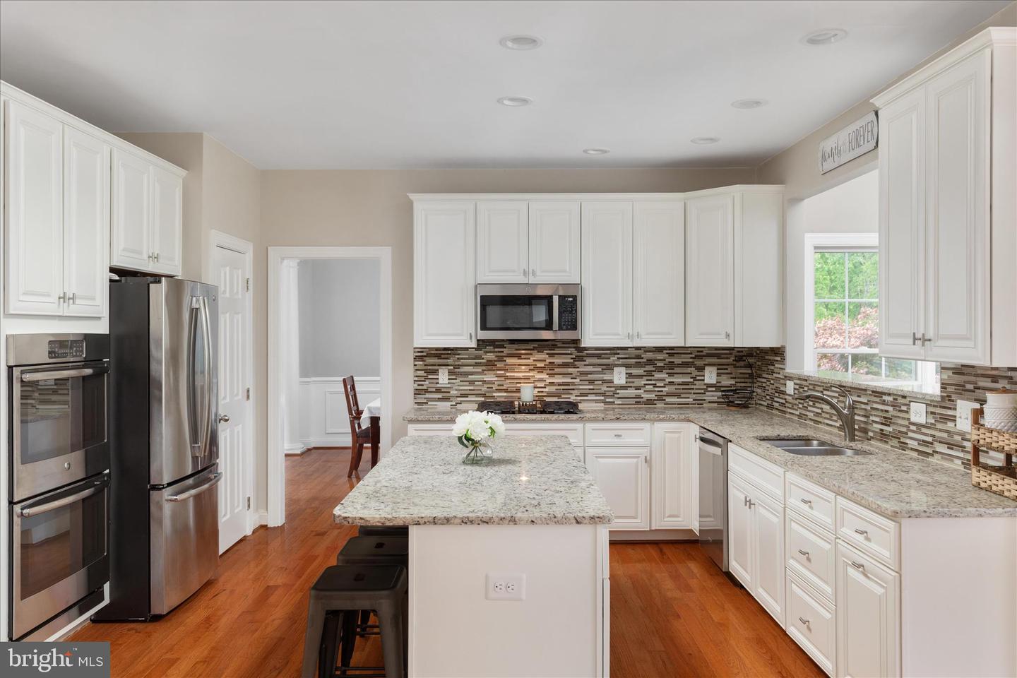 Haymarket, Virginia, 20169, United States, 5 Bedrooms Bedrooms, ,5 BathroomsBathrooms,Residential,Pending,2045778