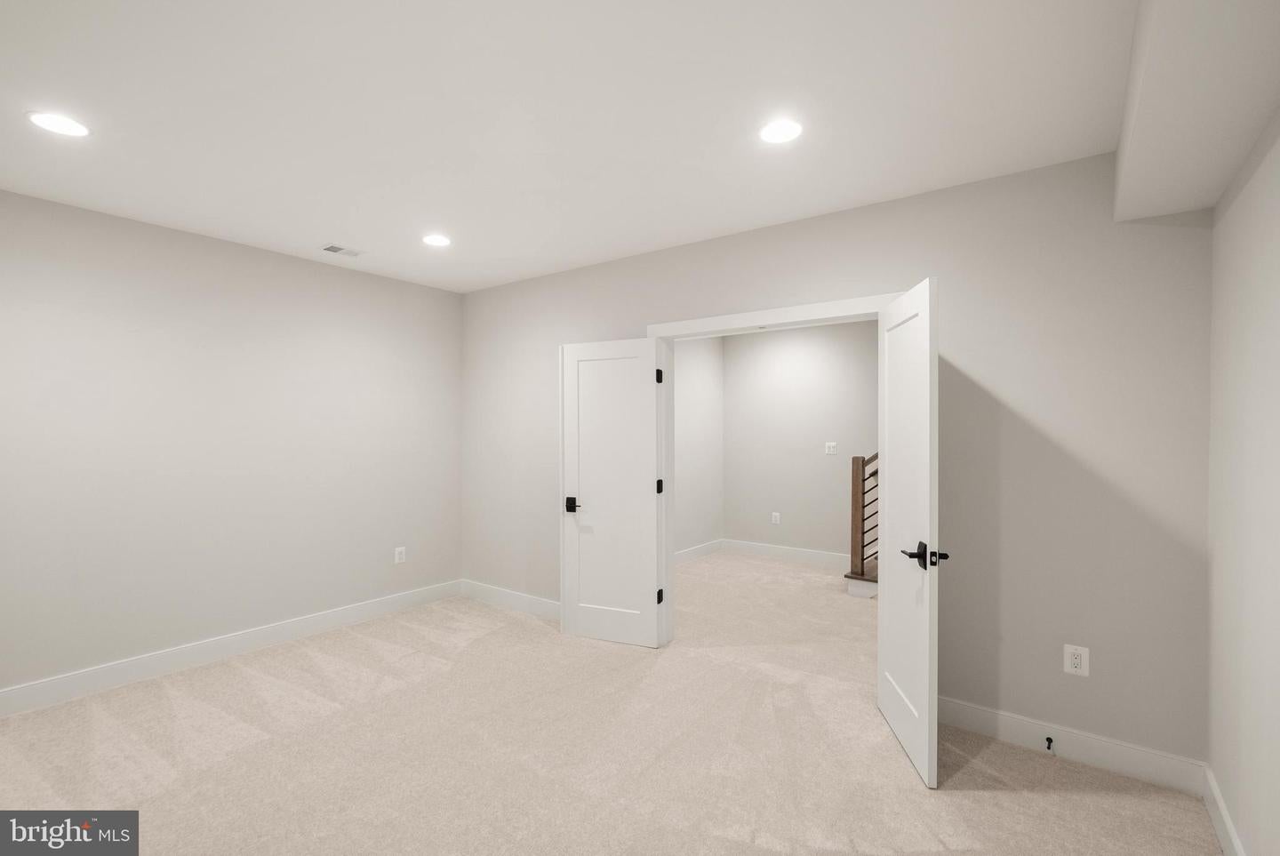 Falls Church, Virginia, 22046, United States, 7 Bedrooms Bedrooms, ,7 BathroomsBathrooms,Residential,Active,1798016