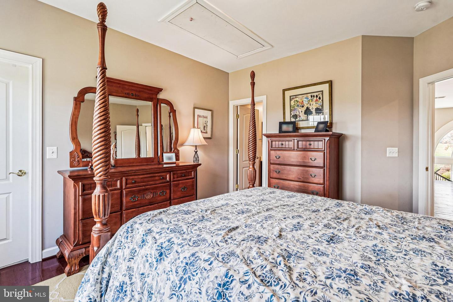 Leesburg, Virginia, 20175, United States, 5 Bedrooms Bedrooms, ,6 BathroomsBathrooms,Residential,Active,1987213