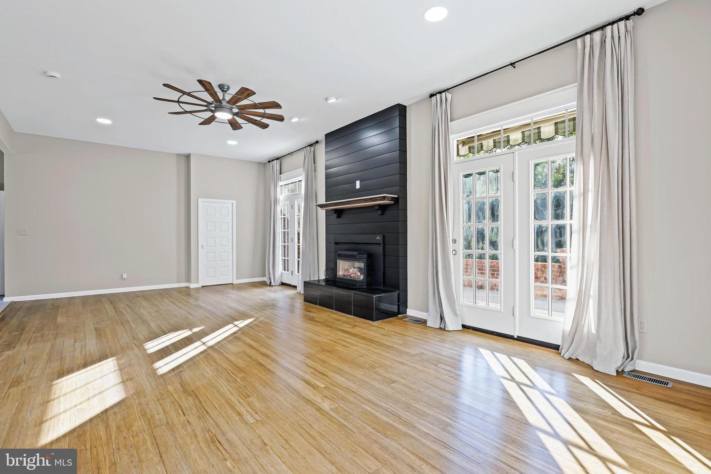 Cockeysville, Maryland, 21030, United States, 7 Bedrooms Bedrooms, ,6 BathroomsBathrooms,Residential,Active,1863326