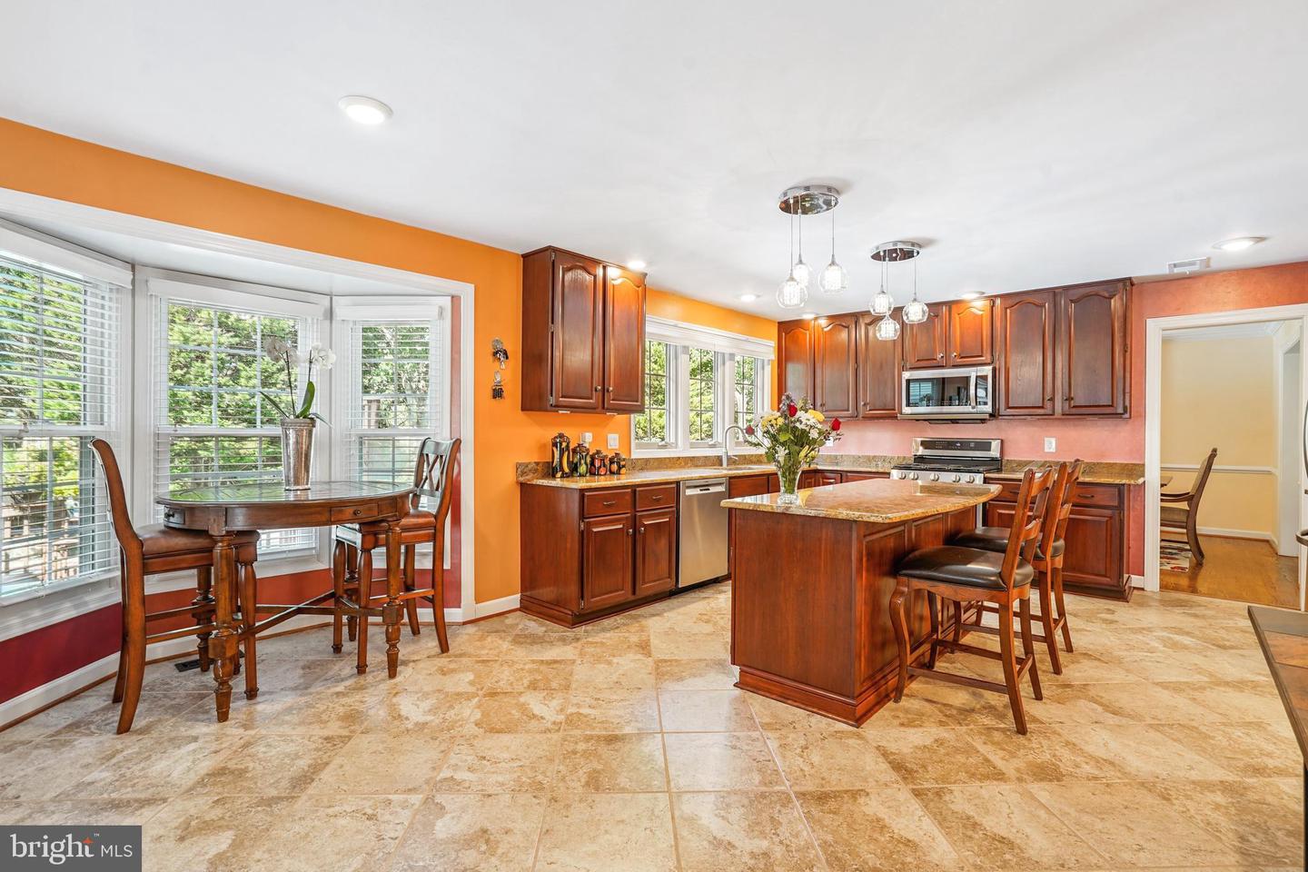 Centreville, Virginia, 20121, United States, 4 Bedrooms Bedrooms, ,5 BathroomsBathrooms,Residential,Active,1914622