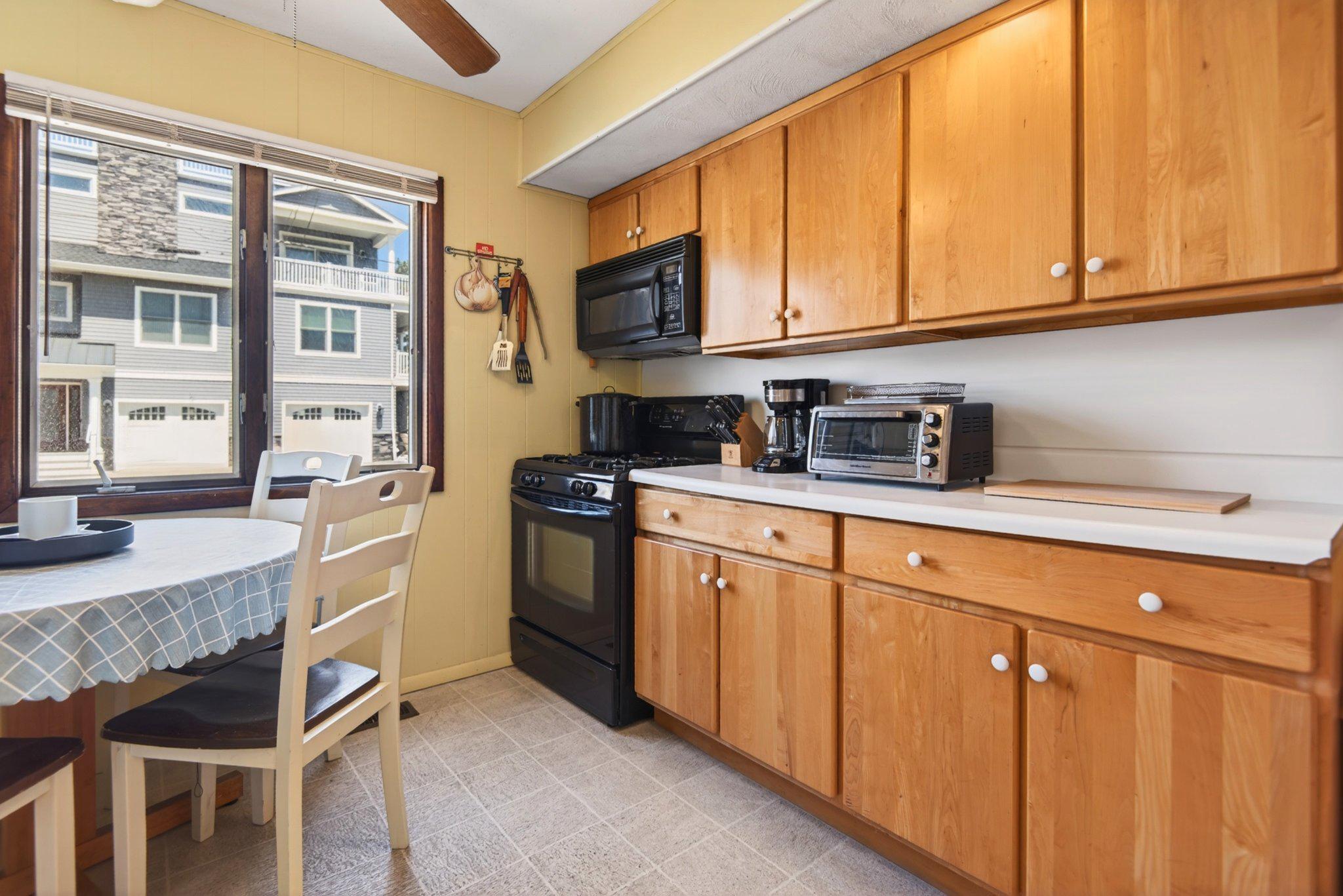 Long Beach Twp, New Jersey, 08008, United States, 8 Bedrooms Bedrooms, ,4 BathroomsBathrooms,Residential,Active,2021663
