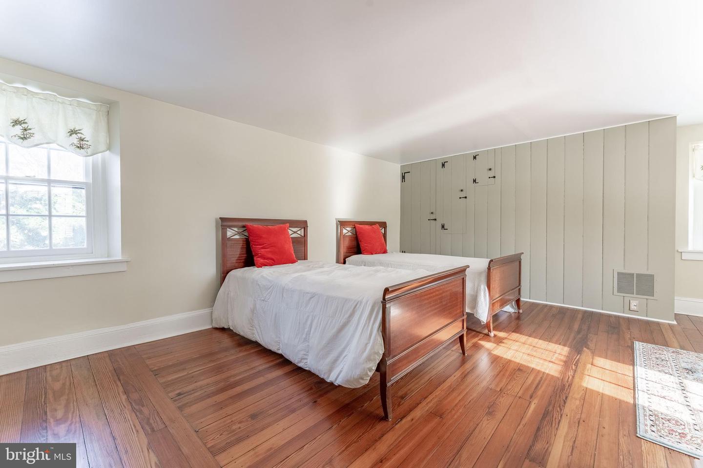 Jenkintown, Pennsylvania, 19046, United States, 6 Bedrooms Bedrooms, ,5 BathroomsBathrooms,Residential,Active,2010560