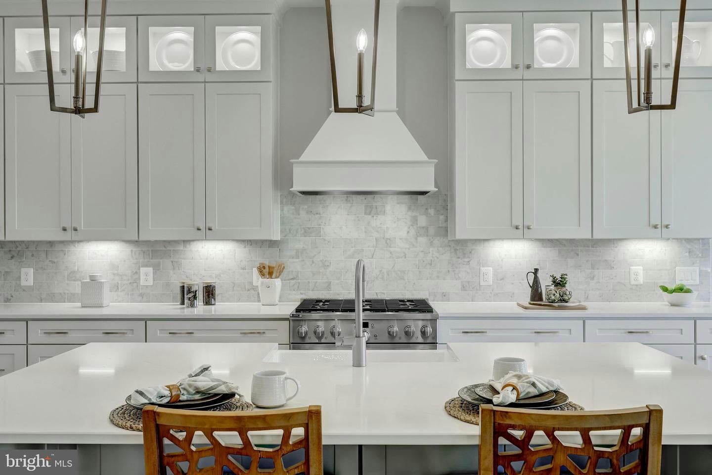 Arlington, Virginia, 22207, United States, ,Residential,Pending,1702157