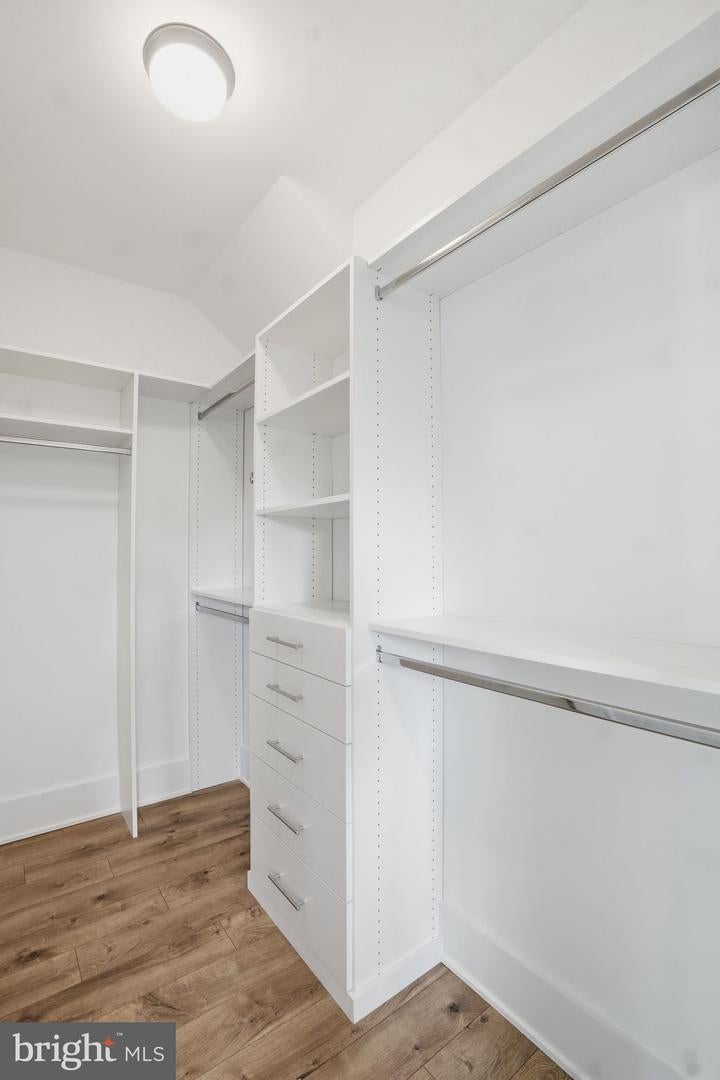 Potomac, Maryland, 20854, United States, 3 Bedrooms Bedrooms, ,5 BathroomsBathrooms,Residential,Active,2044555