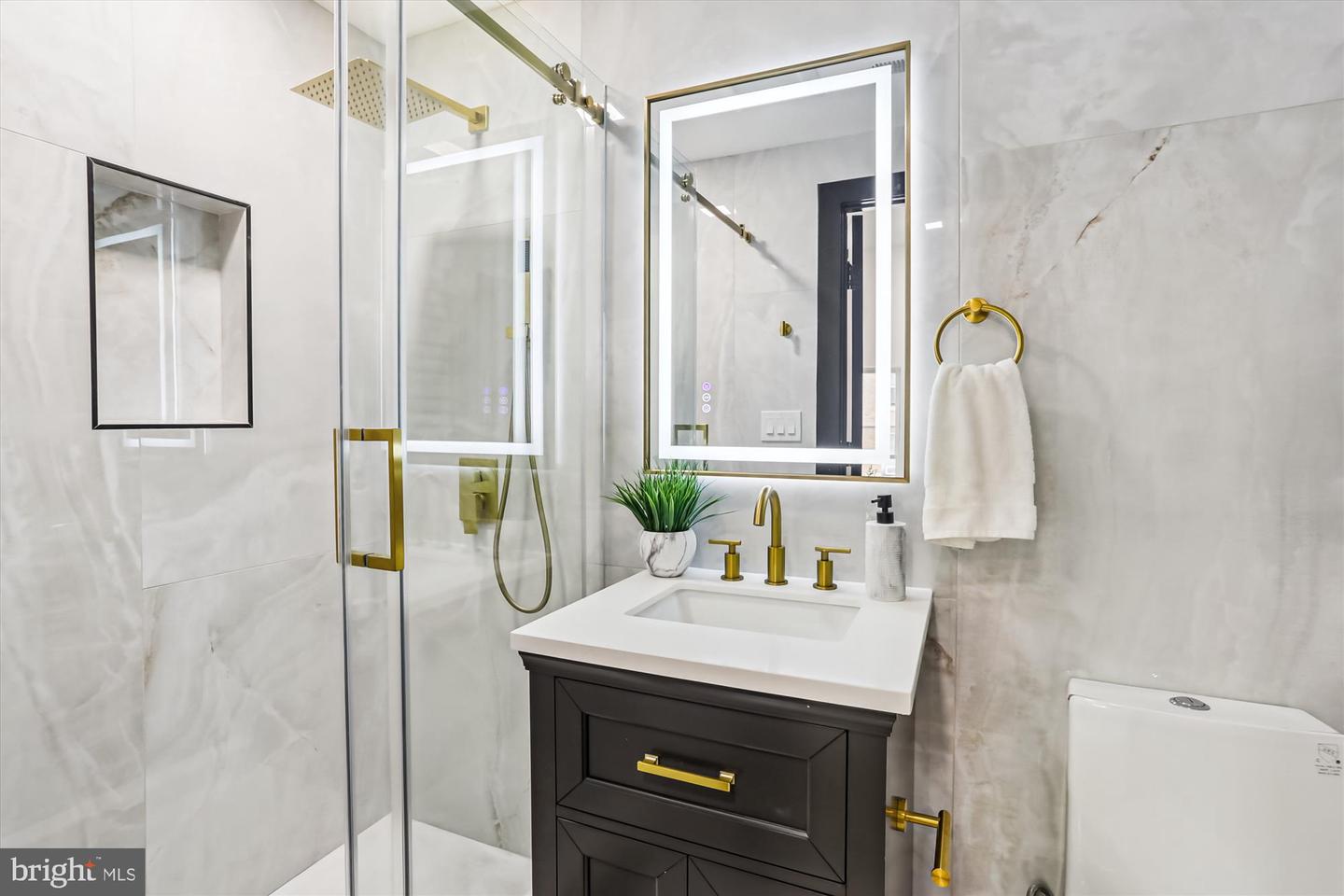 Washington, District Of Columbia, 20009, United States, 3 Bedrooms Bedrooms, ,4 BathroomsBathrooms,Residential,Active,2001346