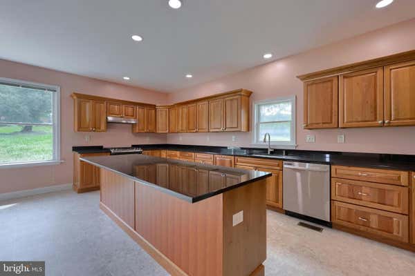 220 FORGE HILL RD, MANCHESTER, PA 17345 - Image 1