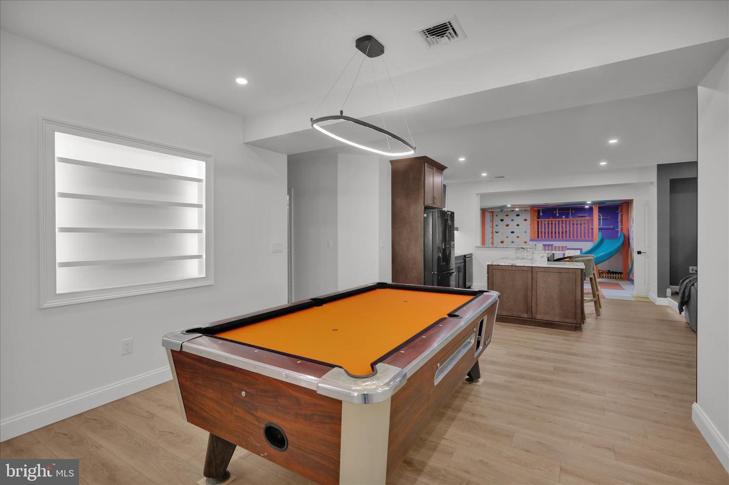 Lititz, Pennsylvania, 17543, United States, 5 Bedrooms Bedrooms, ,6 BathroomsBathrooms,Residential,Active,2045017