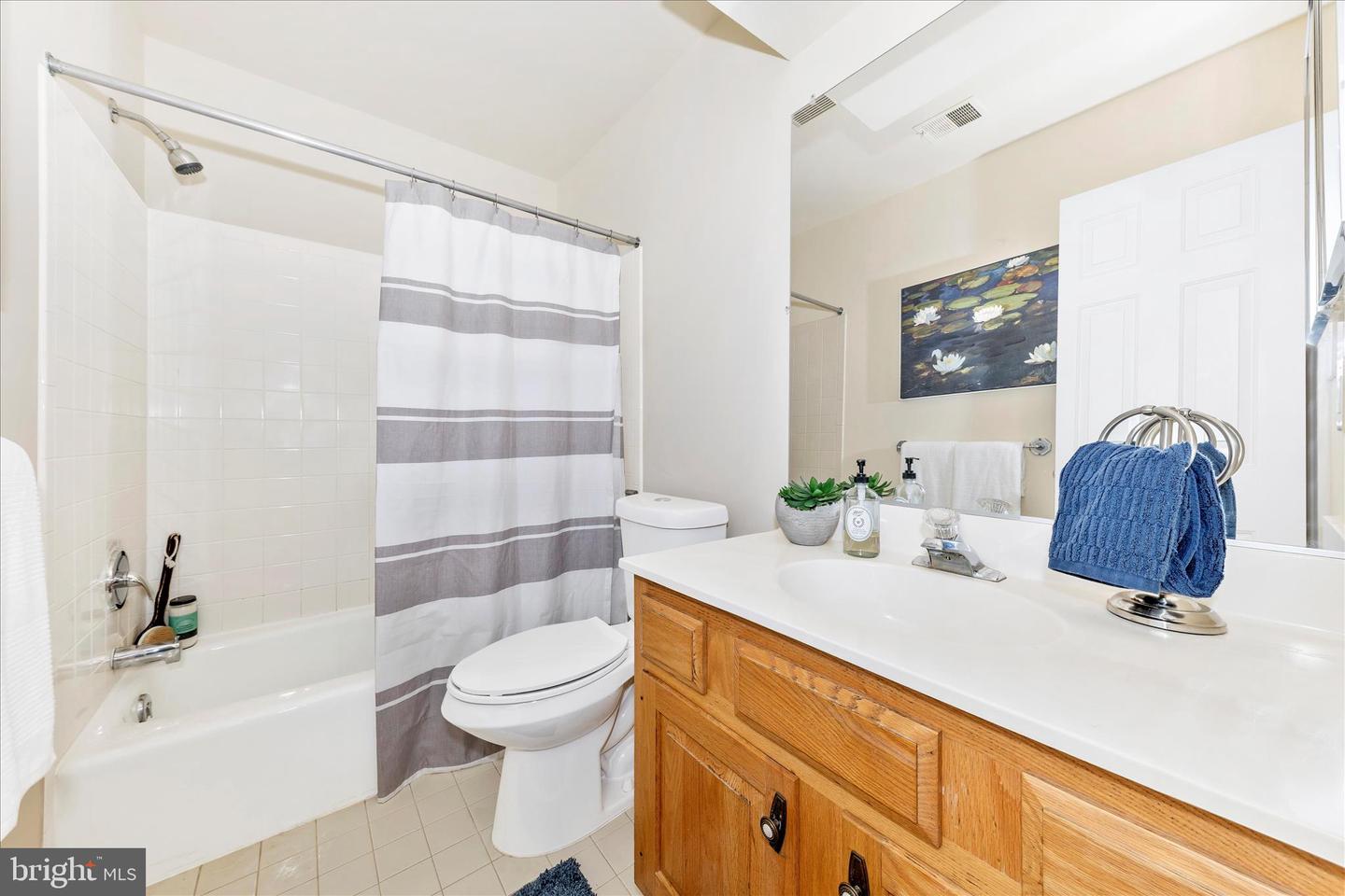 Potomac, Maryland, 20854, United States, 4 Bedrooms Bedrooms, ,5 BathroomsBathrooms,Residential,Active,2002617