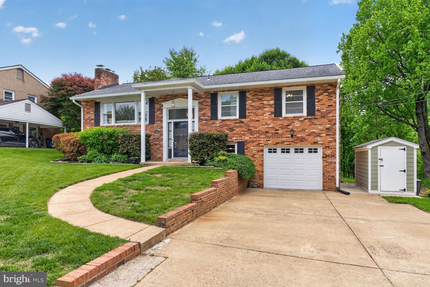 Falls Church, Virginia, 22043, United States, 4 Bedrooms Bedrooms, ,3 BathroomsBathrooms,Residential,Active,2045048
