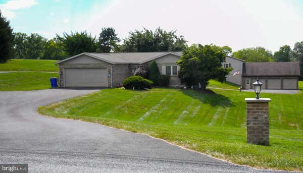 1070 HILLTOP RD, LEESPORT, PA 19533 - Image 1