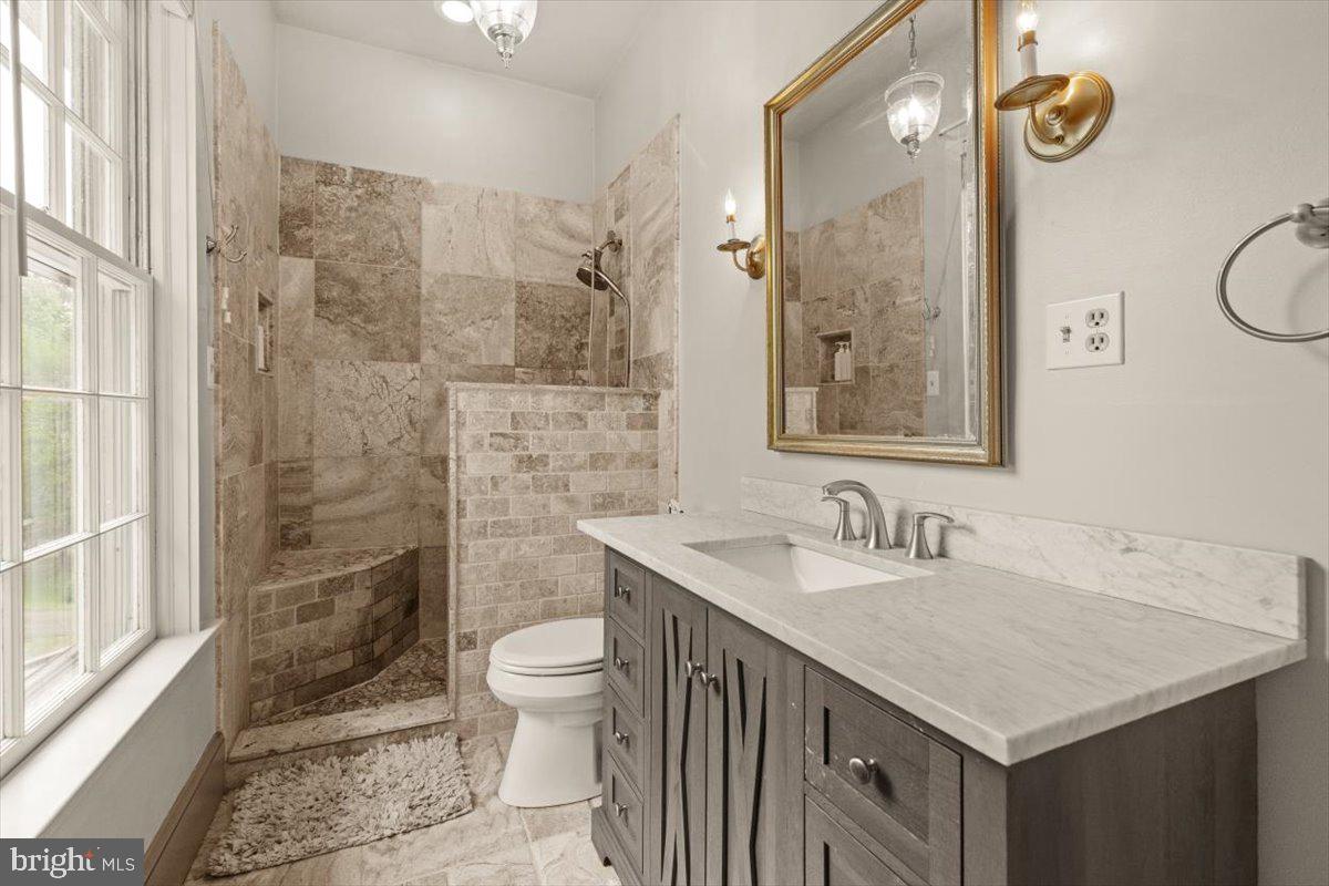 Nokesville, Virginia, 20181, United States, 4 Bedrooms Bedrooms, ,4 BathroomsBathrooms,Residential,Active,1909876