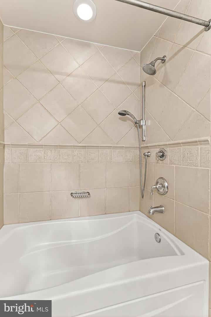 Falls Church, Virginia, 22042, United States, 4 Bedrooms Bedrooms, ,5 BathroomsBathrooms,Residential,Active,1988475