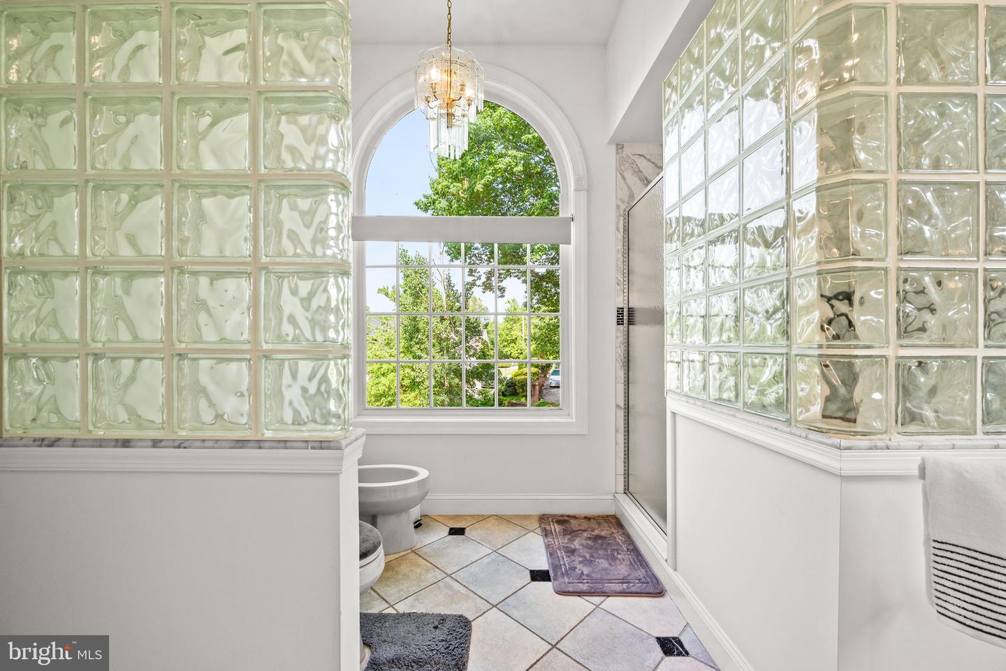 Wallingford, Pennsylvania, 19086, United States, 5 Bedrooms Bedrooms, ,6 BathroomsBathrooms,Residential,Active,1869134