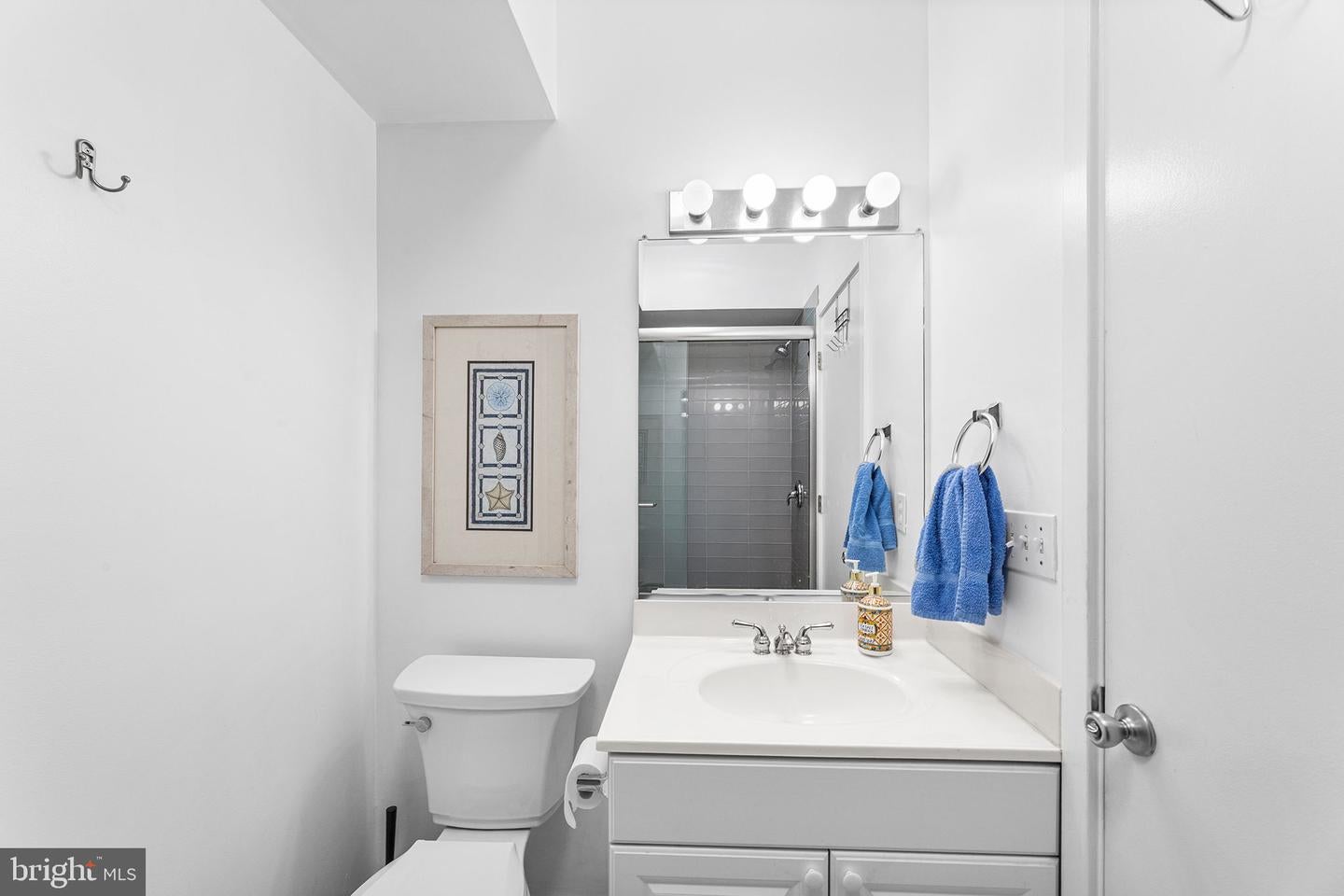 Fenwick Island, Delaware, 19944, United States, 6 Bedrooms Bedrooms, ,6 BathroomsBathrooms,Residential,Active,1973374