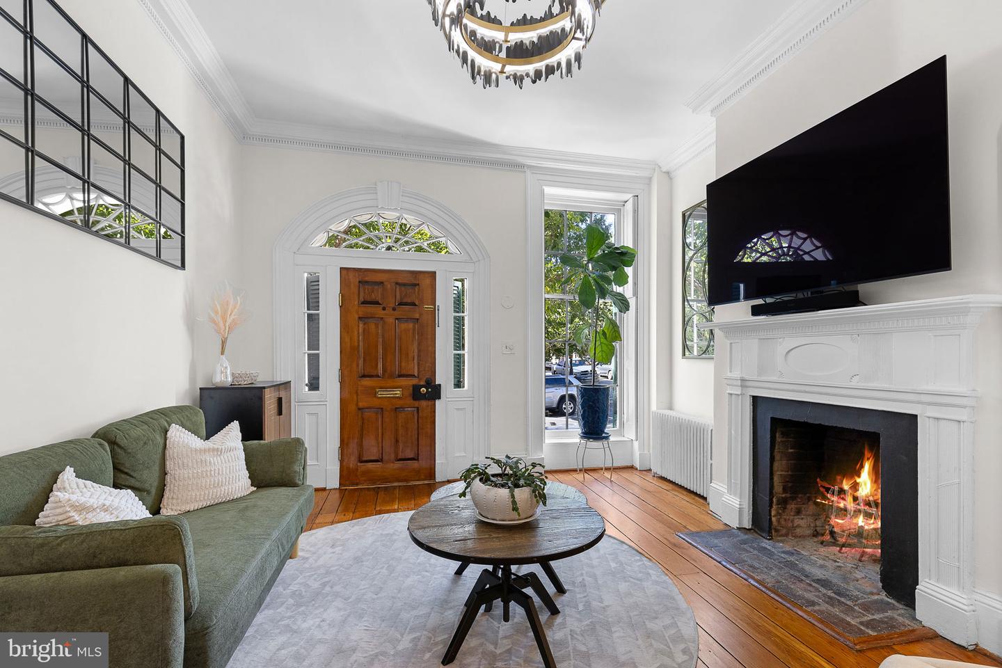 Alexandria, Virginia, 22314, United States, 3 Bedrooms Bedrooms, ,3 BathroomsBathrooms,Residential,Active,1927676
