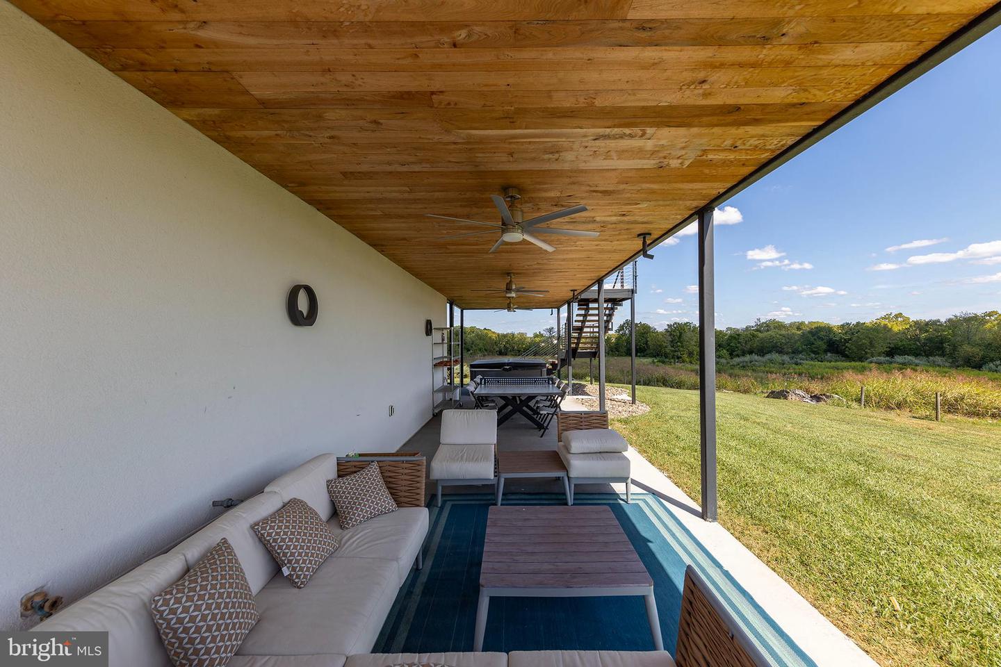 Berryville, Virginia, 22611, United States, 4 Bedrooms Bedrooms, ,4 BathroomsBathrooms,Residential,Active,1945547