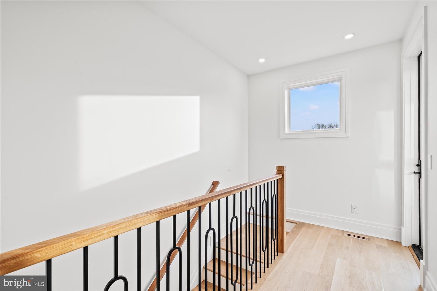 Alexandria, Virginia, 22314, United States, 4 Bedrooms Bedrooms, ,5 BathroomsBathrooms,Residential,Active,1993677