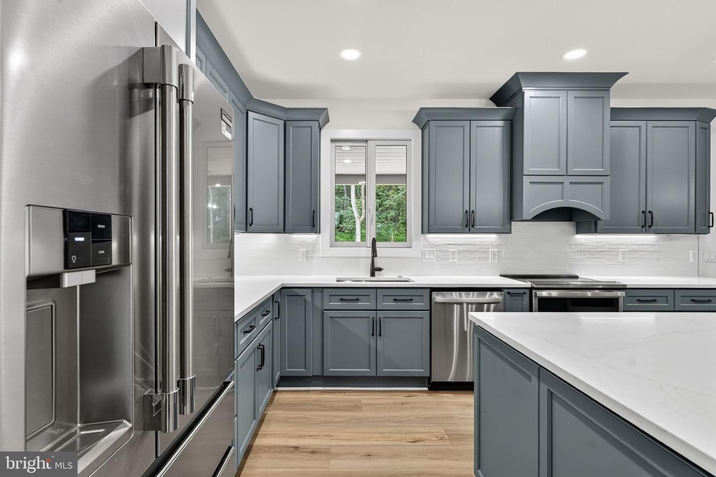 Warrenton, Virginia, 20187, United States, 3 Bedrooms Bedrooms, ,4 BathroomsBathrooms,Residential,Active,1963257