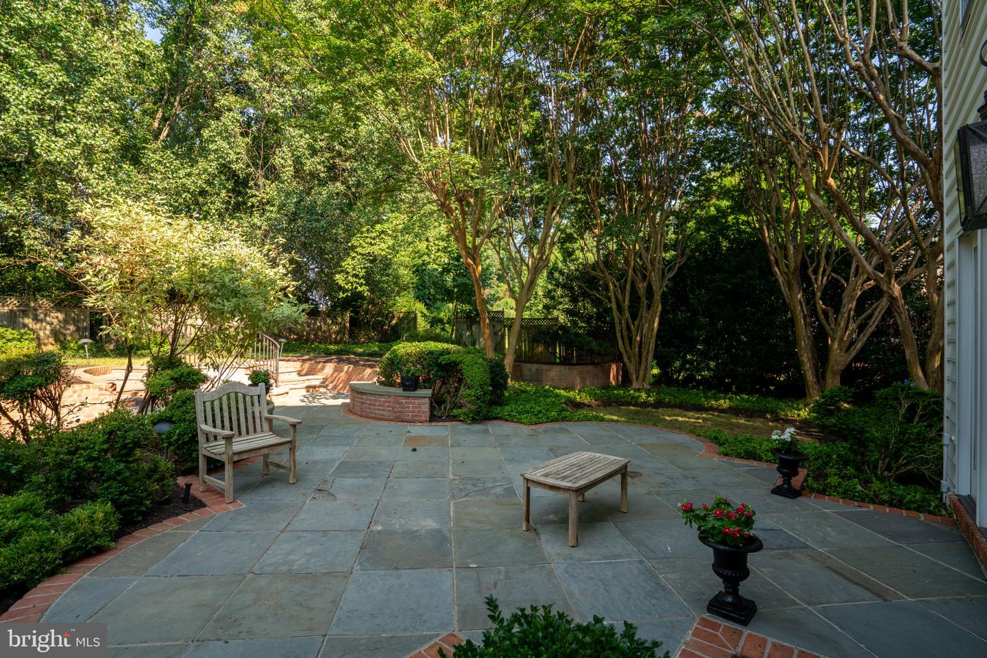 Mclean, Virginia, 22102, United States, 4 Bedrooms Bedrooms, ,3 BathroomsBathrooms,Residential,Pending,1929414