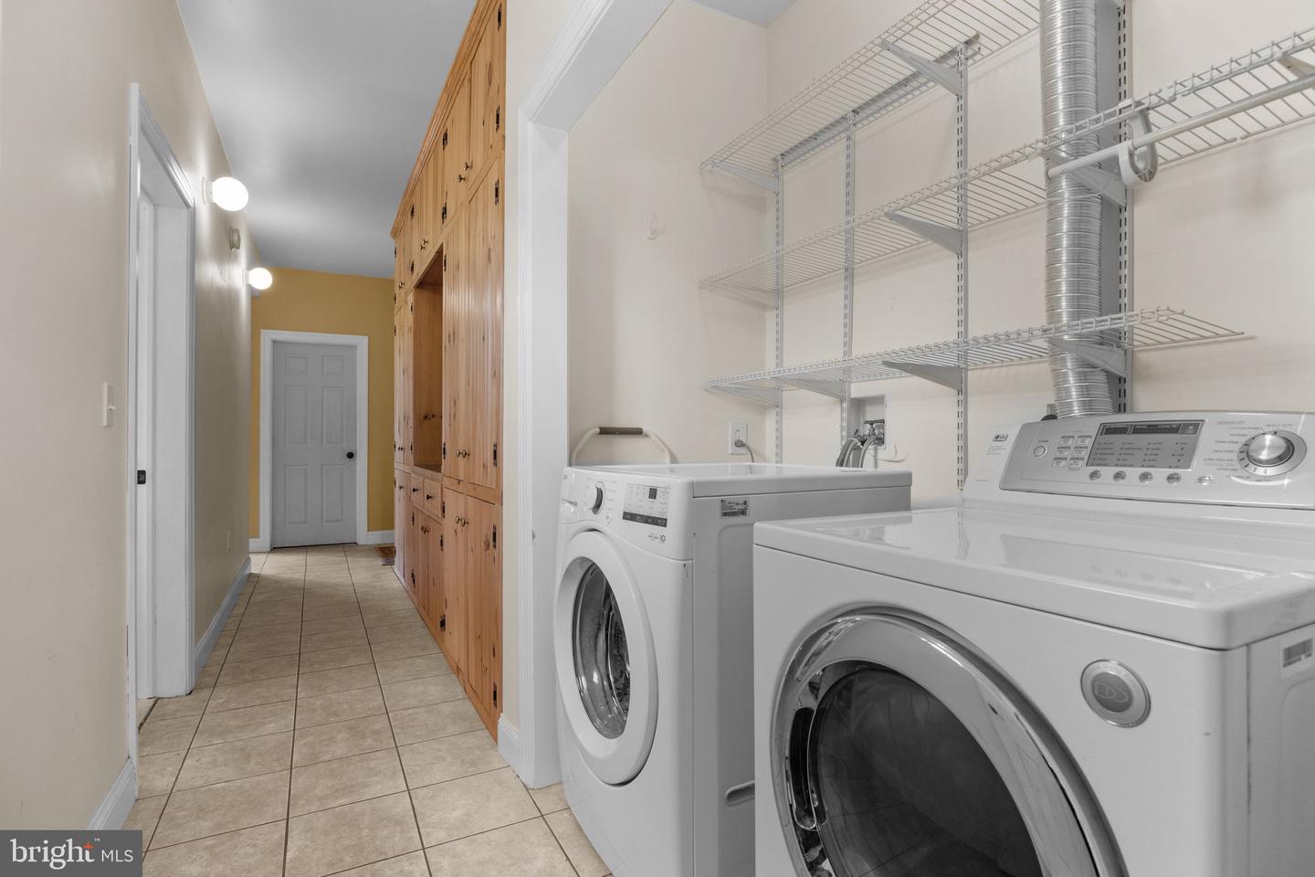 Lambertville, New Jersey, 08530, United States, 6 Bedrooms Bedrooms, ,5 BathroomsBathrooms,Residential,Active,1843838