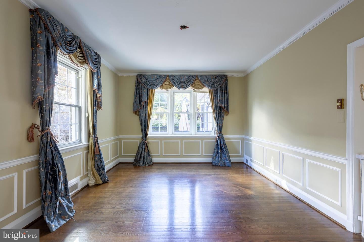 Baltimore, Maryland, 21215, United States, 6 Bedrooms Bedrooms, ,6 BathroomsBathrooms,Residential,Active,1985862