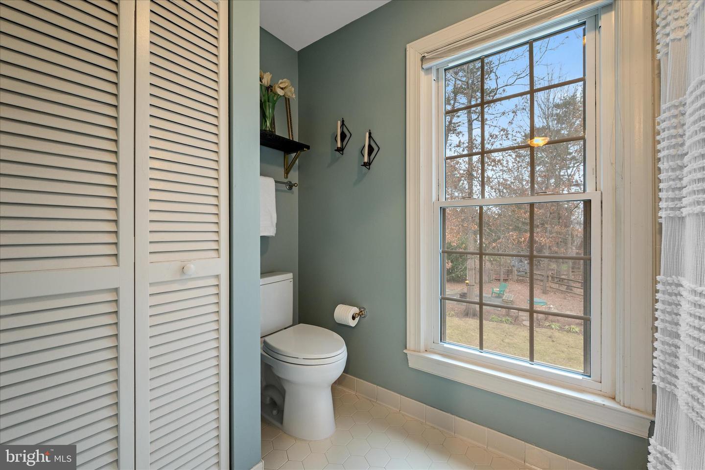 Centreville, Virginia, 20120, United States, 4 Bedrooms Bedrooms, ,3 BathroomsBathrooms,Residential,Active,2015484