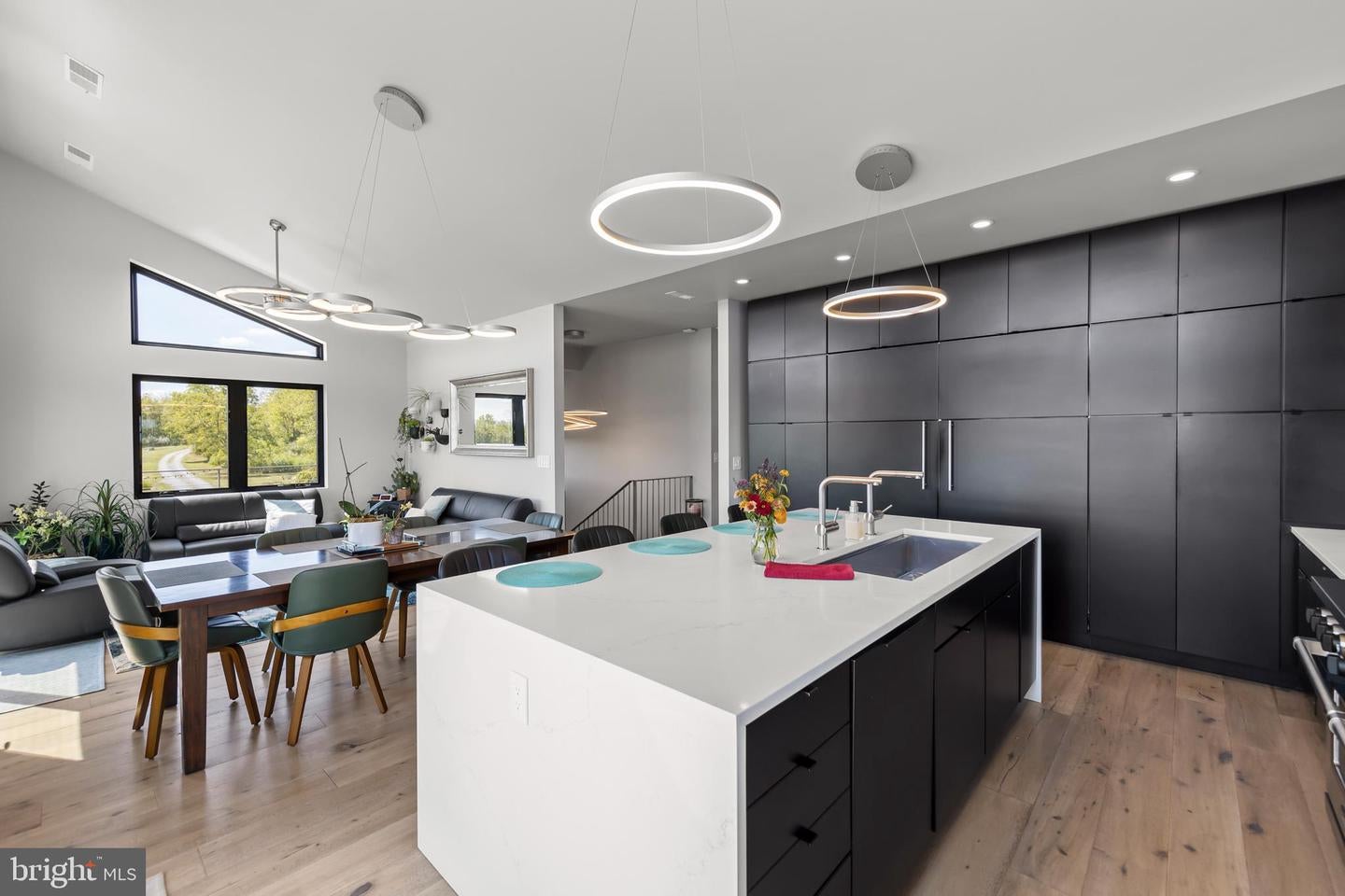 Berryville, Virginia, 22611, United States, 4 Bedrooms Bedrooms, ,4 BathroomsBathrooms,Residential,Active,1945547