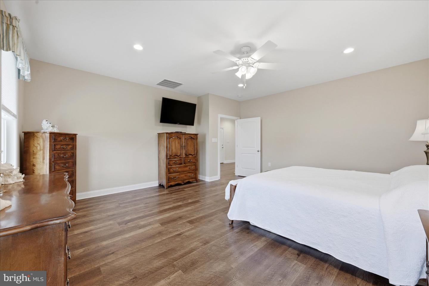 Winchester, Virginia, 22602, United States, 4 Bedrooms Bedrooms, ,4 BathroomsBathrooms,Residential,Active,2025980