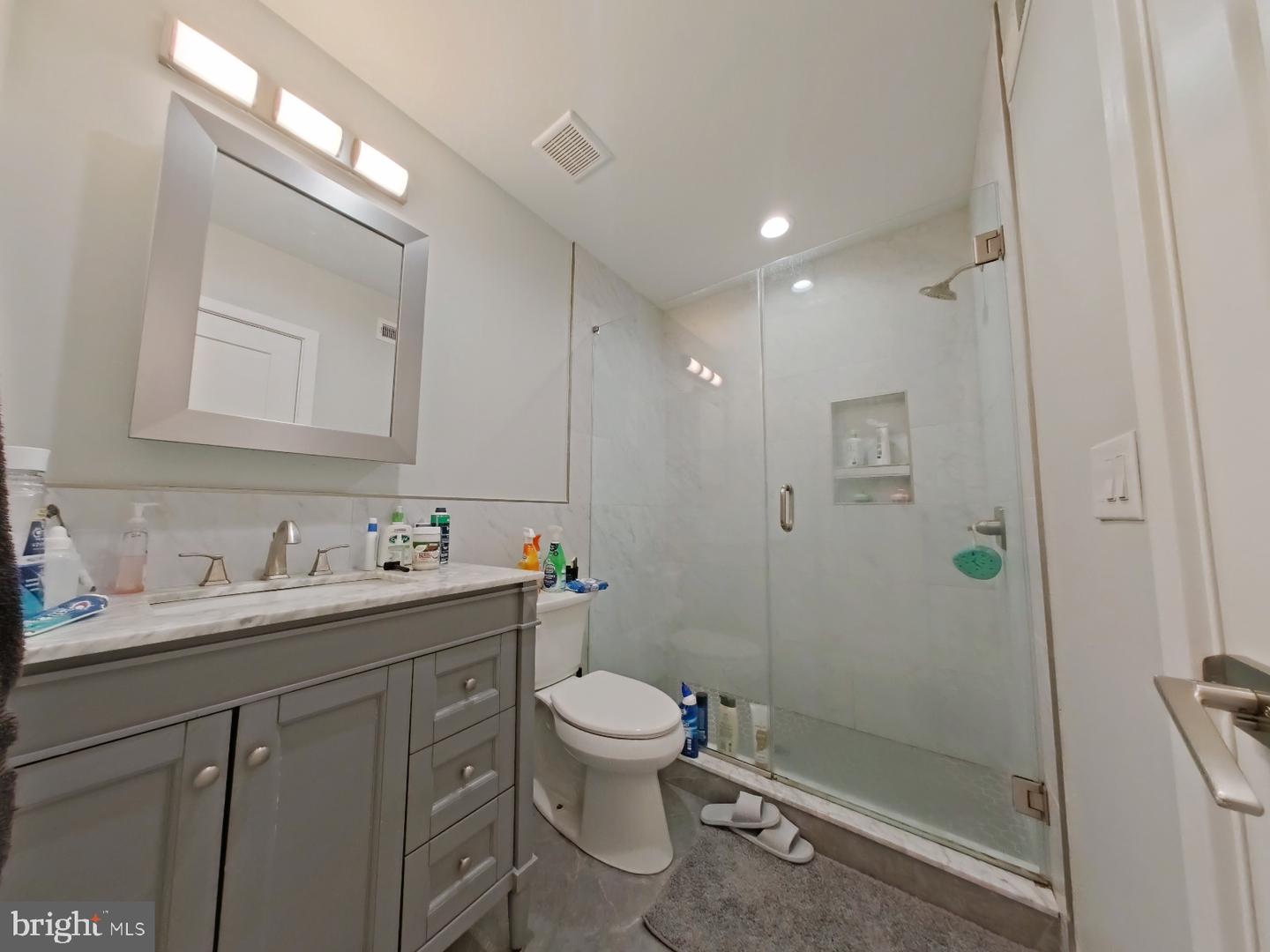 Philadelphia, Pennsylvania, 19130, United States, ,Residential,Active,1952052